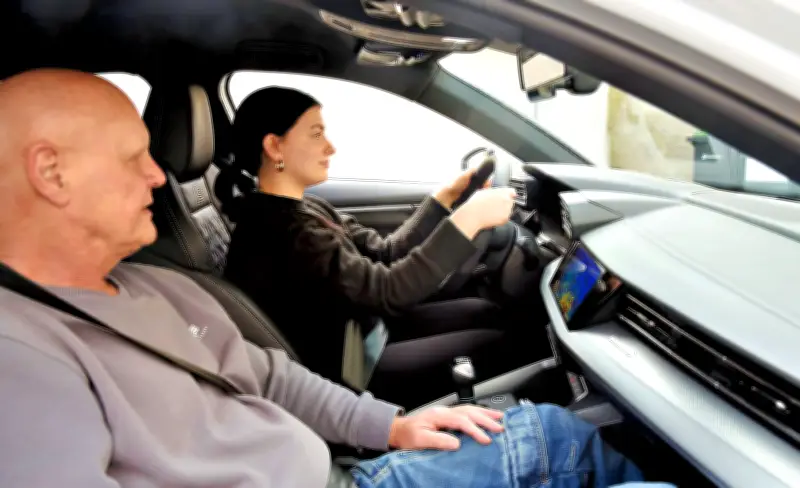 Fahrlehrer in Köthen kritisieren Reformpläne: Laienausbildung als Risiko für Verkehrssicherheit