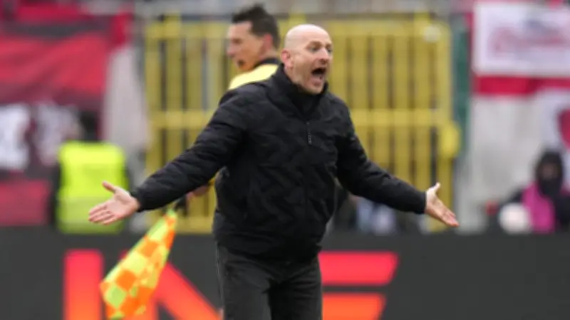 FCK-Trainer Dirk Schuster fehlt plötzlich: Hintergründe zum unerwarteten Ausfall