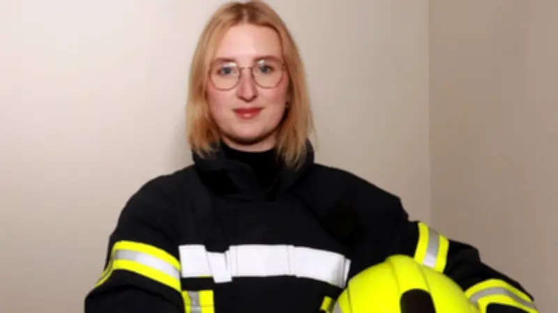 Feuerwehr-Stickeralbum: Helden des Alltags aus Lützow-Lübstorf werden sammelbar