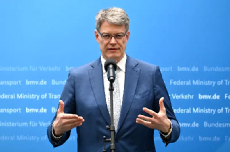 Führerschein-Reform: Schnieder plant günstigere Ausbildung mit Elternhilfe