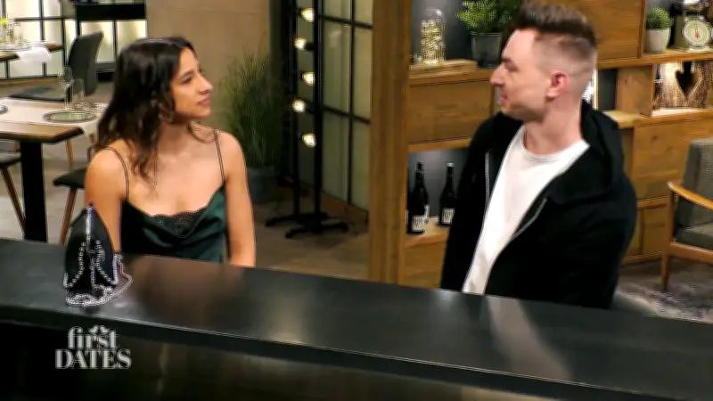 First Dates: Hält der Deckel den Druck? Isabell und Patrick auf der Suche nach der perfekten Verbindung