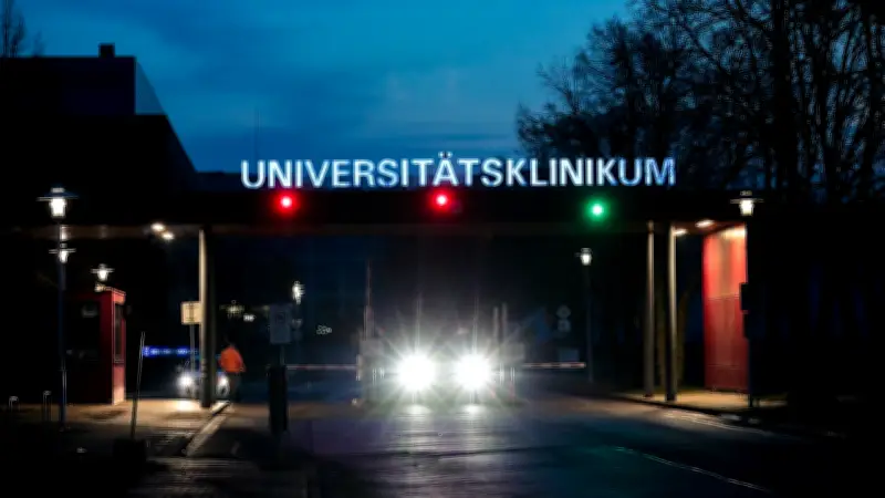 Flüchtiger Angeklagter nach Klinik-Flucht wieder in Polizeigewahrsam