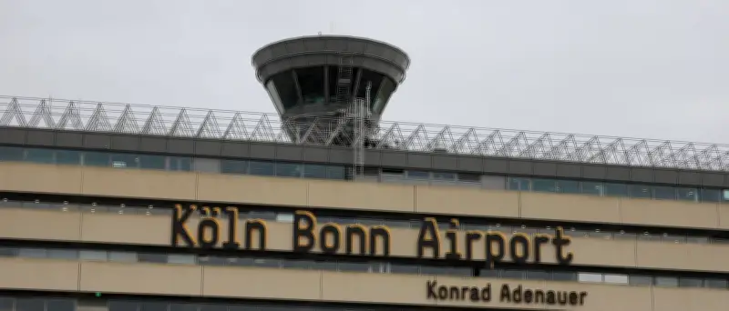 Flughafen Köln/Bonn nach Sicherheitsvorfall wieder geöffnet - Polizei beendet Maßnahmen