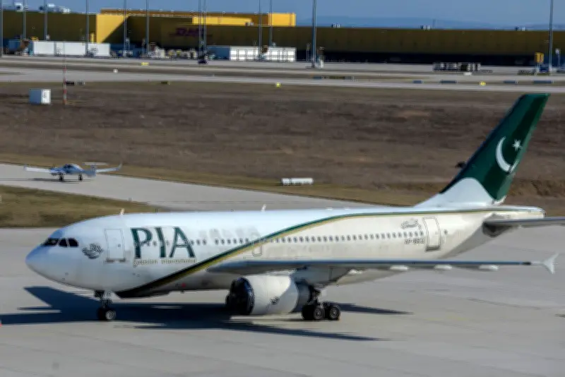 Flughafen Leipzig/Halle erneut Hollywood-Kulisse: Airbus A310 wird zum Münchener Airport