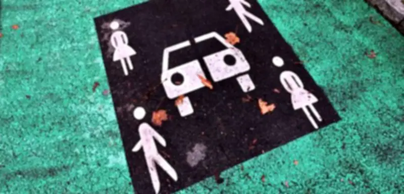 Frauenfeindliche Leihsysteme: Sharing-Angebote erschweren Mobilitätswende für Frauen