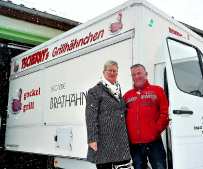 Früher Abschied: Tschernys Grillhähnchen-Mobil steht jetzt zum Verkauf
