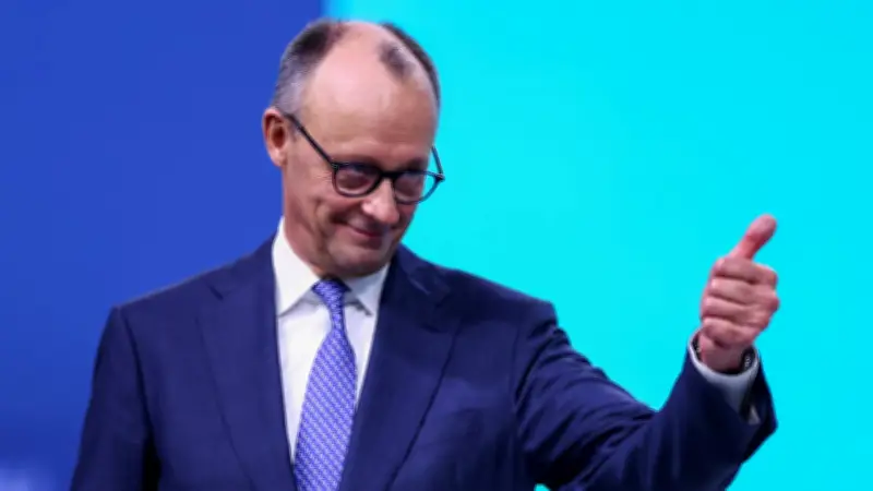 Friedrich Merz fordert Klarnamenpflicht im Netz: Ende der Anonymität für faire Debatten?