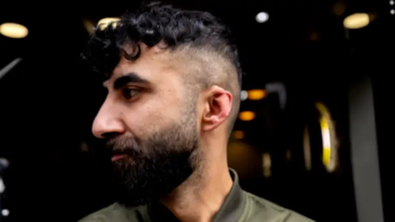 Friseur verlangt 7500 Euro Schmerzensgeld nach Ohr-Abbiss in München