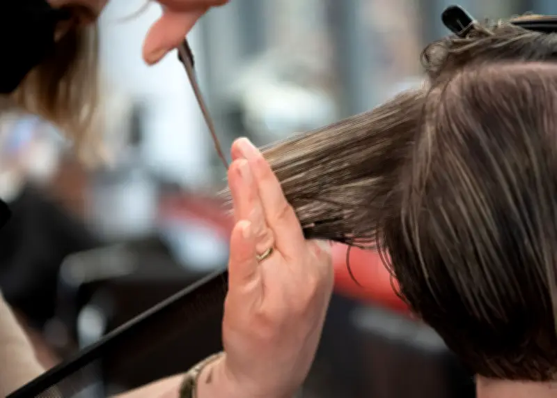 Friseure in Niedersachsen kämpfen gegen Corona-Hilfen-Rückforderungen