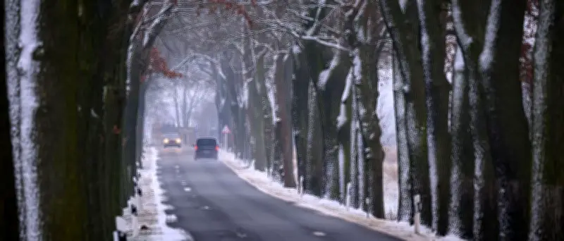 Frostiges Wochenende in Berlin und Brandenburg: Glättegefahr bleibt bestehen