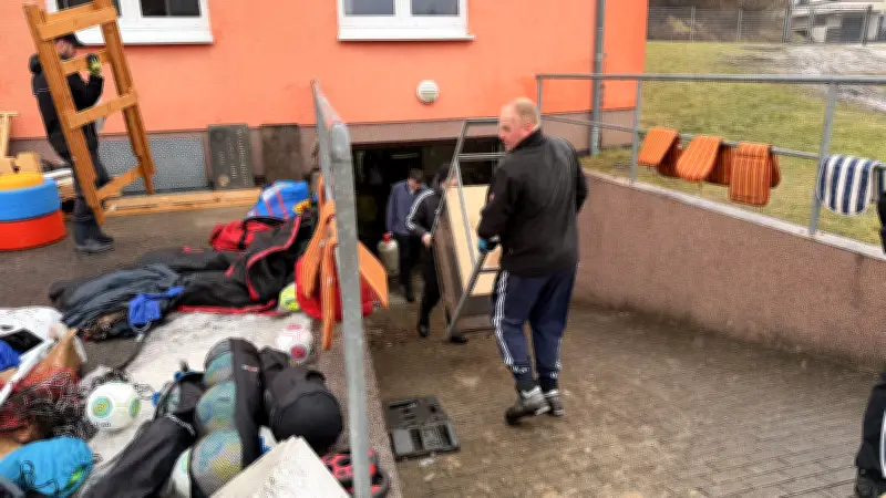 FSV Altentreptow: Hochwasser verwüstet Vereinsheim im Jubiläumsjahr