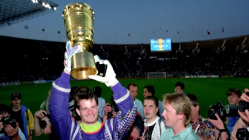 Fußballheld kandidiert als Bürgermeister: Hannovers Pokalstar überrascht mit politischem Karrierewechsel