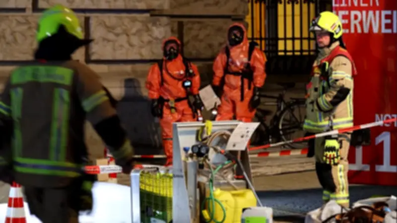Gas-Alarm im Reichstag: Großeinsatz der Feuerwehr in Berlin