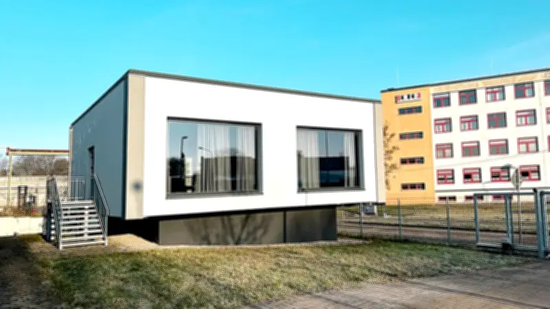 Geheimagenten-Haus in Mecklenburg-Vorpommern wird versteigert – mit Tresortür und Fingerabdruck