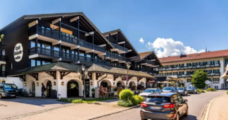 Geisterparty im Kult-Hotel: Feuerwehr erweckt leerstehendes Bachmair am Tegernsee für eine Nacht zum Leben