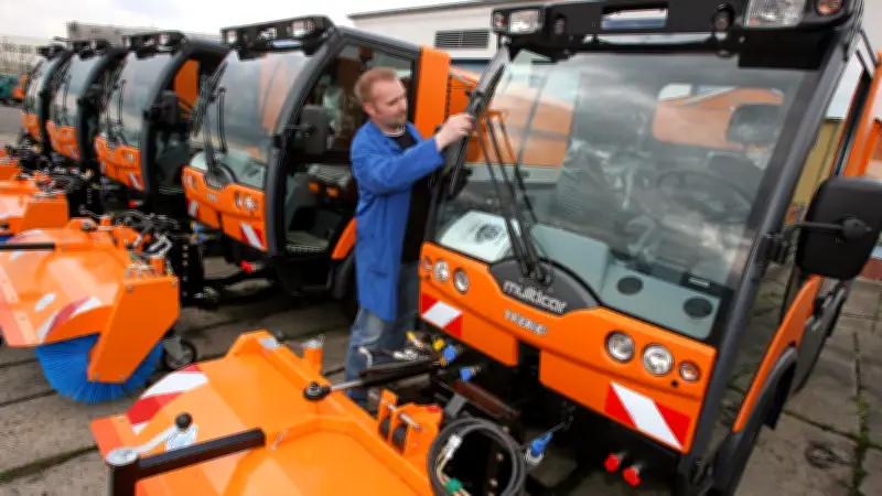 Gemeinde Vogelsang-Warsin nimmt Kredit für Straßenbeleuchtung und Multicar auf