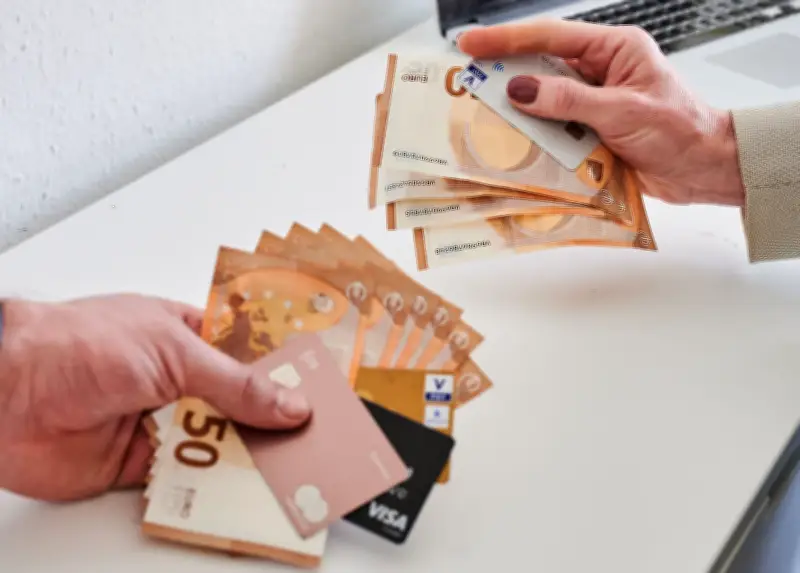 Gender Pay Gap in Sachsen: Minister Panter warnt vor falscher Zufriedenheit trotz niedrigerer Lücke