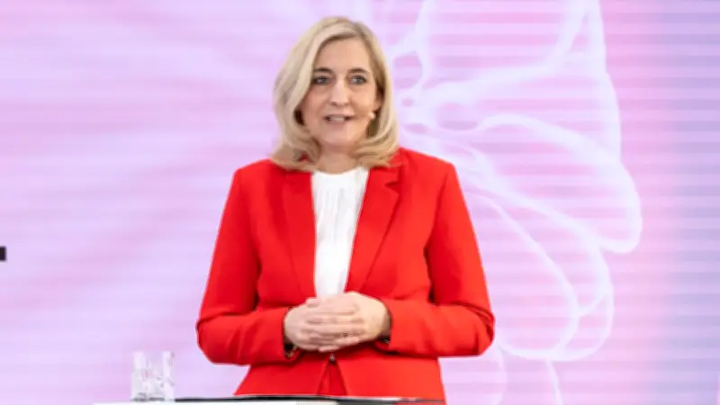 Gesundheitsministerin Warken öffnet Tür für Abgabenerweiterung bei Krankenkassen