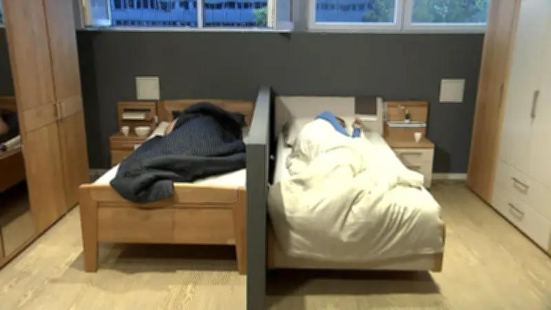 Getrennte Betten in der Partnerschaft: Ein neuer Weg zu mehr Schlaf und Harmonie?