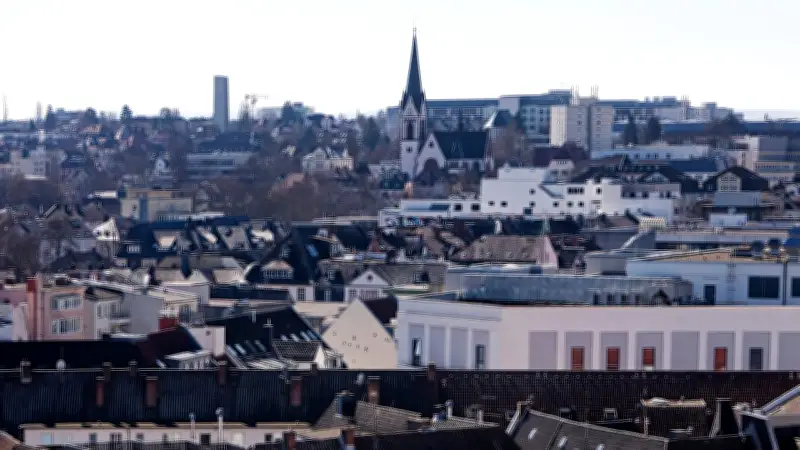 Gießen: 15-jährige Schülerin beim Anzünden von Wahlplakat festgenommen