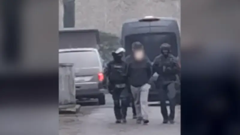 Großeinsatz in Hamburg-Billstedt: SEK rückt nach Waffensichtung nahe Schule an