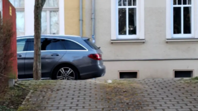 Grundstücksausfahrt in Quedlinburg sorgt für Ärger: Mieter müssen gegen Verkehrsregeln verstoßen