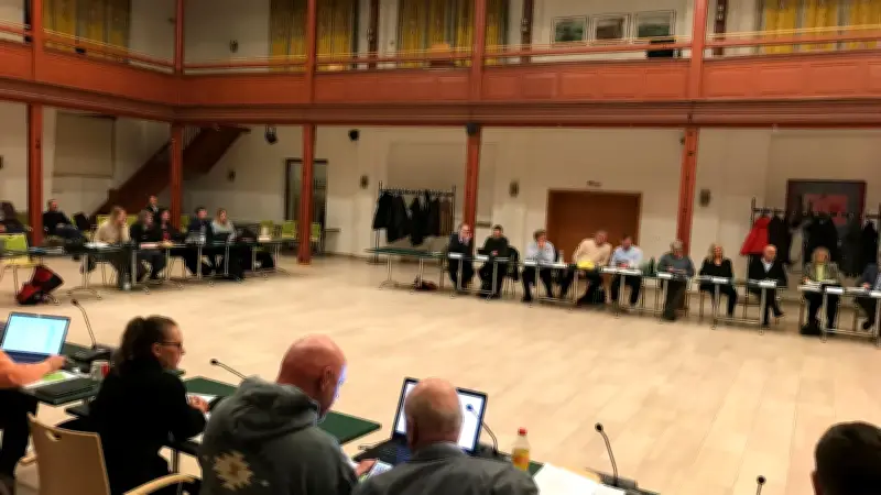 Güstrows Finanzspagat: Investitionen trotz knapper Kassen in der Barlachstadt