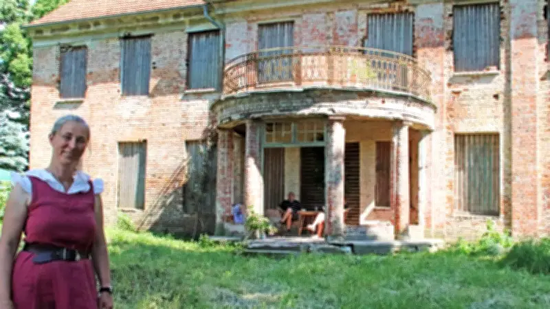 Gutshaus Eickelberg: Geburtshaus-Bewohner hilft neuer Besitzerin bei historischer Rettung