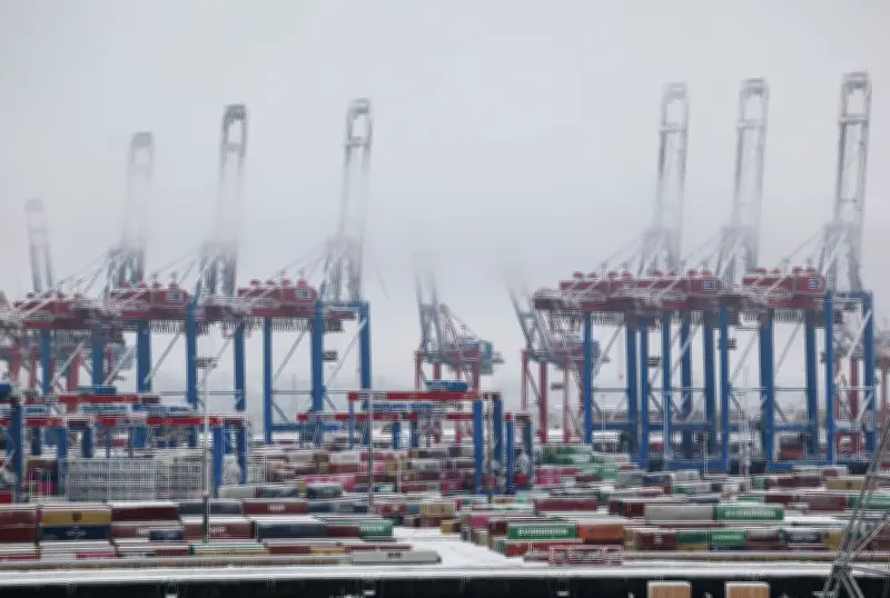 Hamburger Hafen meldet nach drei Jahren wieder Umschlagwachstum