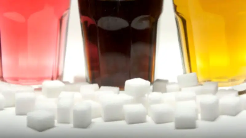 Hamburgs Rot-Grün fordert Zuckersteuer: Süßgetränke sollen teurer werden