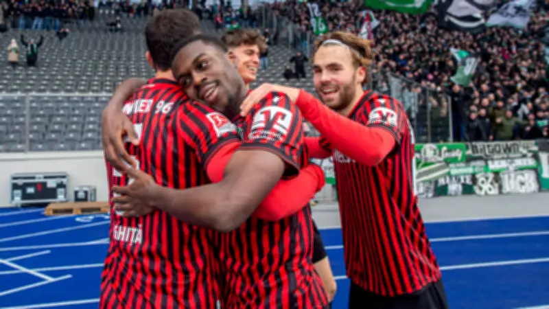 Hannover 96 hält an Bayern-Juwel fest: Aseko-Statement gibt Zuversicht