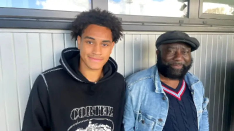 Hannover 96: Schwere Entscheidung für Papa Momuluh im Spiel gegen Bielefeld