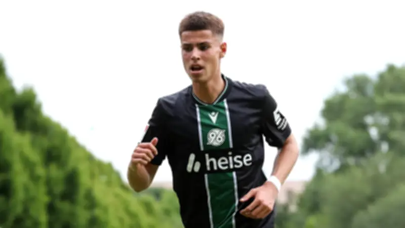 Hannover 96: Top-Talent kehrt nach Horror-Verletzung ins Mannschaftstraining zurück