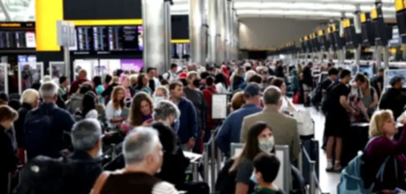 Heathrow: Links-rechts-Verwirrung bei Reisenden verursacht Gedränge am Flughafen