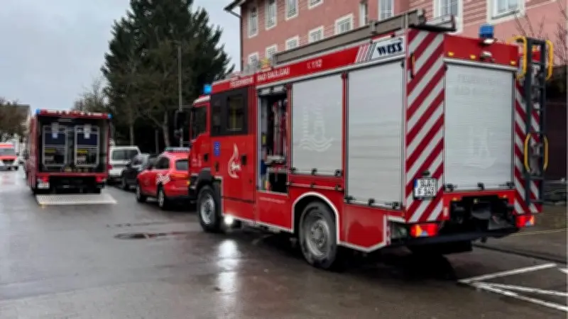 Heizkörper stürzt in Bad Saulgauer Kindergarten ab: Kind und Erzieherin verletzt
