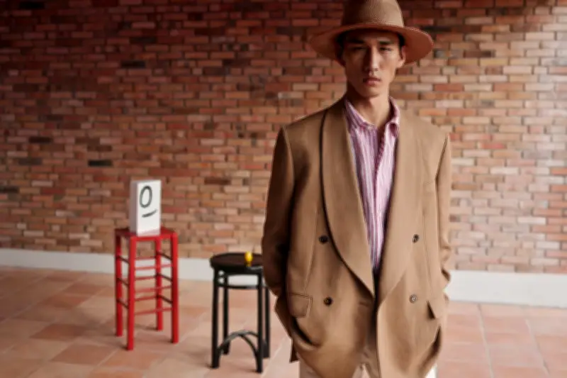 Herrenmode-Trends für Sommer 2026: Leichtigkeit, weite Schnitte und natürliche Farben