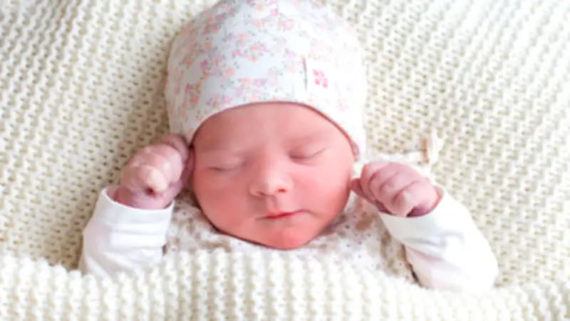 Herzlich willkommen auf der Erde: Niedliche Neugeborene in Mecklenburg-Vorpommern