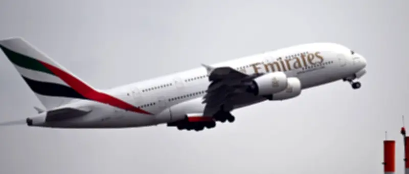 Hessen warnt vor Emirates-Flügen am BER: Drehkreuze Frankfurt und München in Gefahr