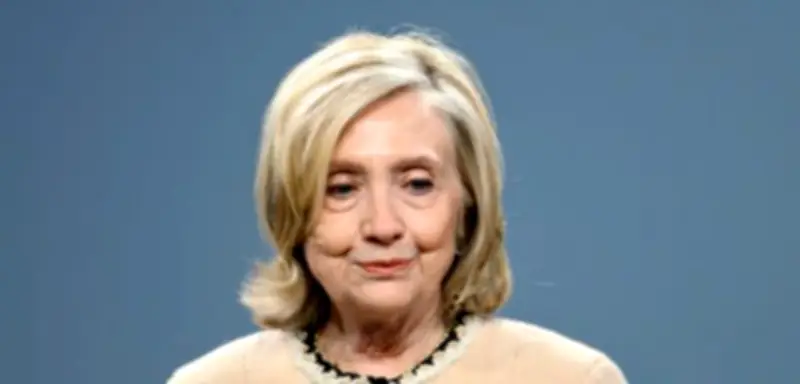 Hillary Clinton verurteilt Trumps Ukraine-Politik auf Münchner Sicherheitskonferenz als »schändlich«