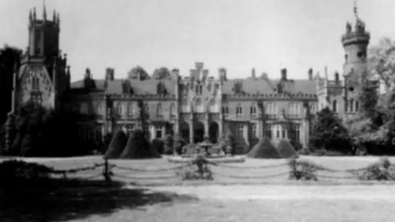 Hülseburgs verschwundenes Märchenschloss: Vom Prachtbau zur gesprengten Ruine