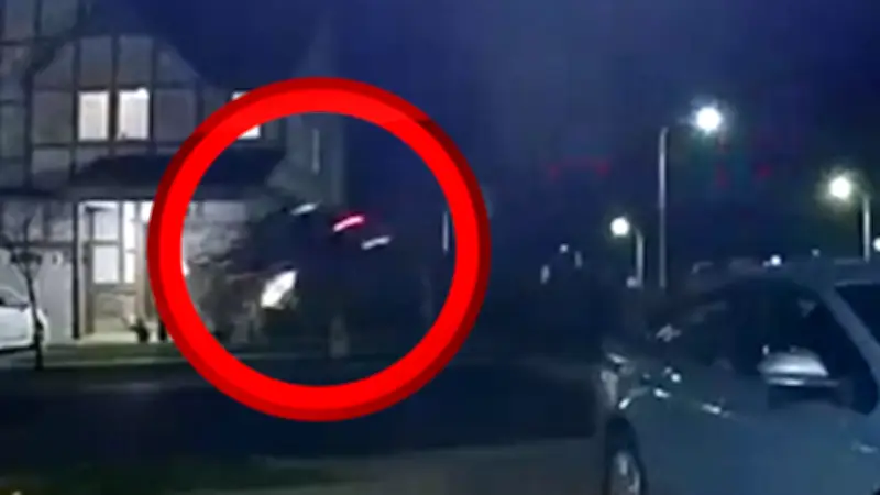 Hollywoodreifer Crash in Oregon: Auto fliegt 30 Meter durch die Luft