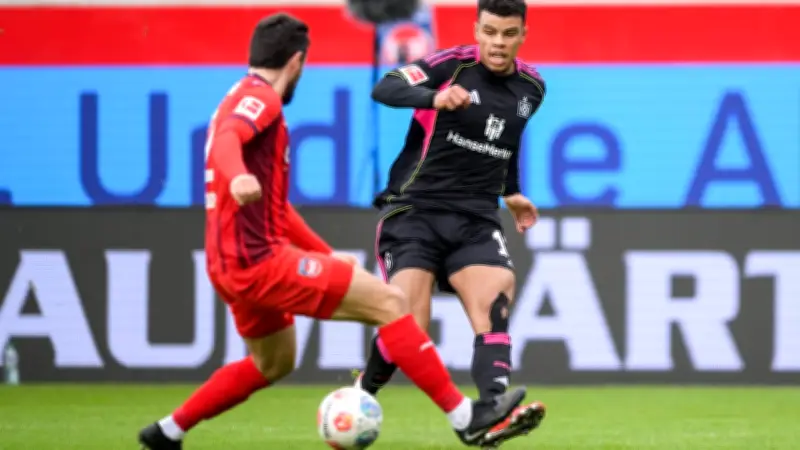 HSV-Stürmer Königsdörffer: Kritik geht ihm "am A... vorbei", Zukunft ungewiss