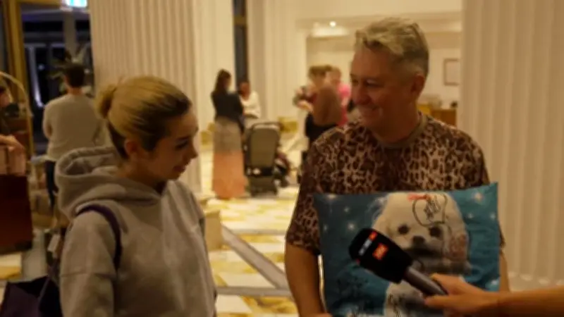 Hubert Fella bringt Dschungel-Kissen mit: „Das wird nicht gewaschen“ – eklig oder süß?