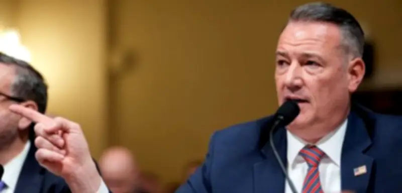 ICE-Chef verteidigt Trumps Abschiebepolitik im Kongress gegen Gestapo-Vorwürfe