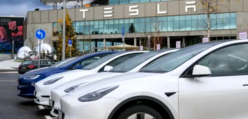 IG Metall stellt Strafanzeige gegen Tesla-Werksleiter nach Vorwurf der üblen Nachrede