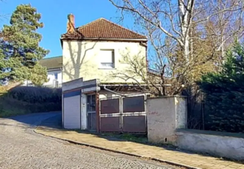 Immobilien-Auktion in Leipzig: Grundstücke in Mansfeld-Südharz ab 500 Euro