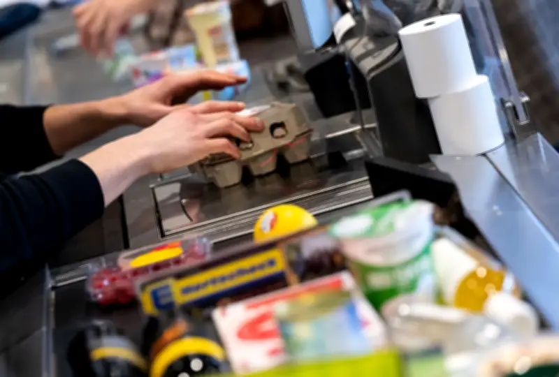 Inflation sinkt unter 2 Prozent: Energiepreise geben nach, Lebensmittel bleiben teuer