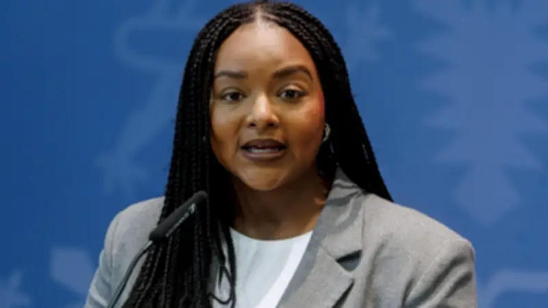 Integrationsministerin Touré warnt vor Kürzungen bei Deutschkursen für Migranten