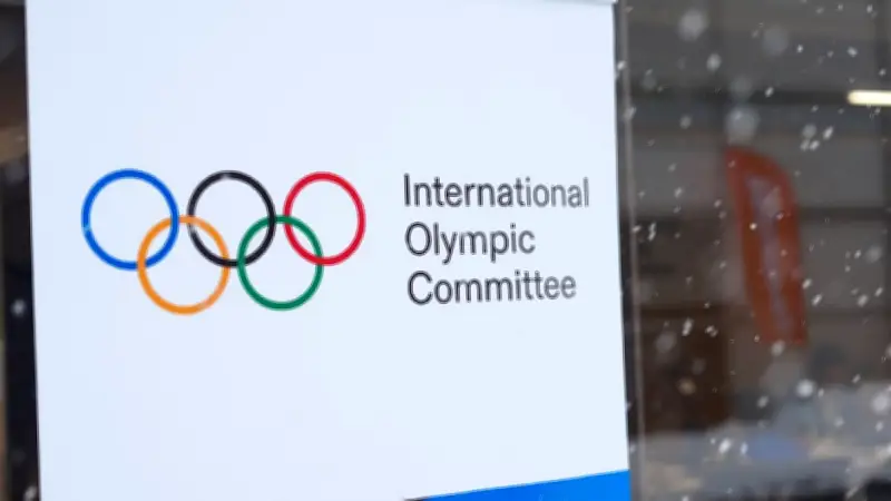 IOC verteidigt umstrittenen Verkauf von Olympia-1936-Shirts trotz NS-Vergangenheit