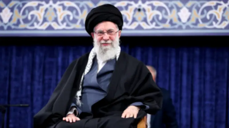 Iran droht USA: Raketenmanöver in der strategischen Straße von Hormus